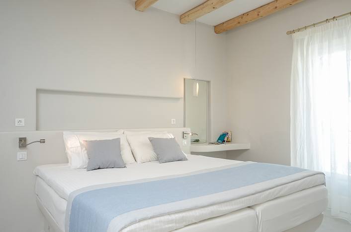 Naxos Suites